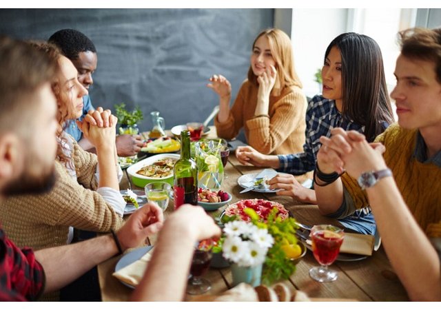 Manque d'appétit : et si vous mangiez devant un miroir ?